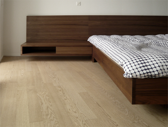 bett, superform wetzikon, schreinerei innenausbau, bett mit kopfteil, amerikanischer nussbaum, schwarznuss ge&ouml;lt