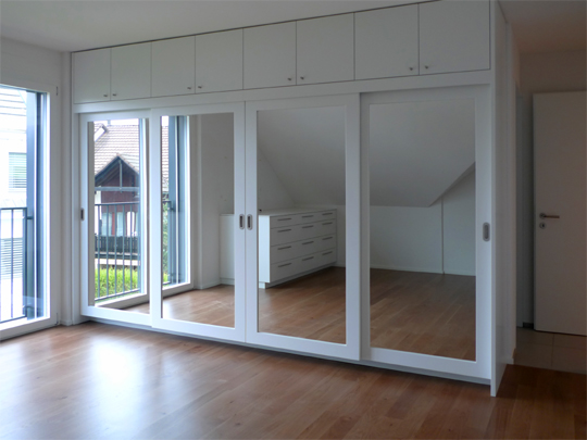 kleiderschrank spiegel, superform, wetzikon, schreinerei wetzikon, spiegelschrank, kleiderkasten, spiegeltüren, superform wetzikon, schreinerei innenausbau wetzikon, daniel hotz, michael sax