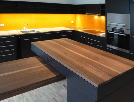 superform schreinerei, wetzikon, k&uuml;chen, fronten mdf , glaschild, chromstahl, korpus und tisch amerikanischer nussbaum, schwarznuss