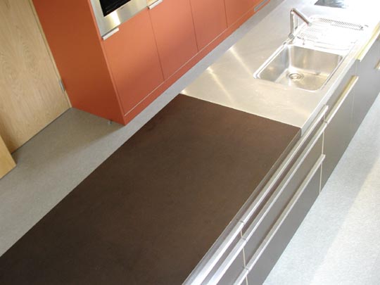 superform, superform wetzikon ch, k&uuml;chenbau wetzikon, schreinerei wetzikon, m&ouml;bel, wandverkleidung, kirschbaum, kirsche ge&ouml;lt, k&uuml;che linoleum, linoleum k&uuml;chenfront, m&ouml;bellinoleum, desktop, schreinerhandwerk, aus der region, m&ouml;bel, k&uuml;chenbau, innenausbau, k&uuml;chen nach mass, daniel hotz, michael sax, wetzikon, superform, kueche, wand schreinerei