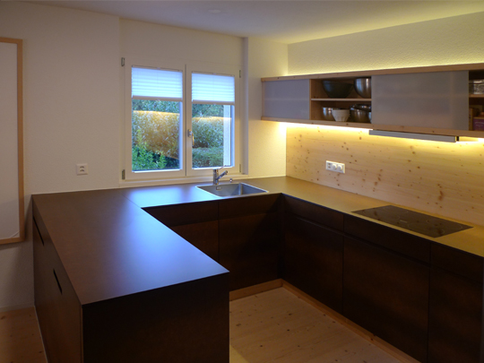 superform wetzikon, k&uuml;che, schreinerk&uuml;che, aus der region, phenolharzfronten