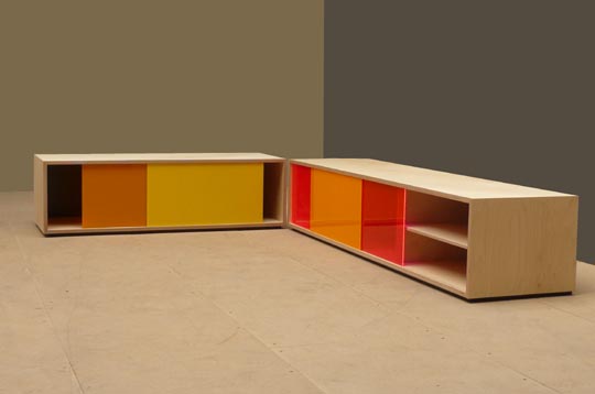 sidebord, sideboard, acrylglas, schieber acrylglas, sperrholz birke, multiplex, schreinerei wetzikon, m&ouml;belbau, m&ouml;bel, moebel, handwerk aus der region, superform, raum und m&ouml;bel, innenausbau 